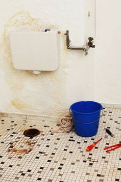 Leitungsschaden mit Wassereinbruch